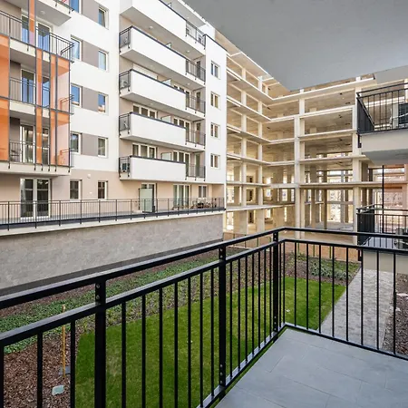 Heroes Square Apartman *
